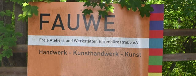 Erst der Stein, dann das Leid und am Ende ein Hauch von Avantgarde